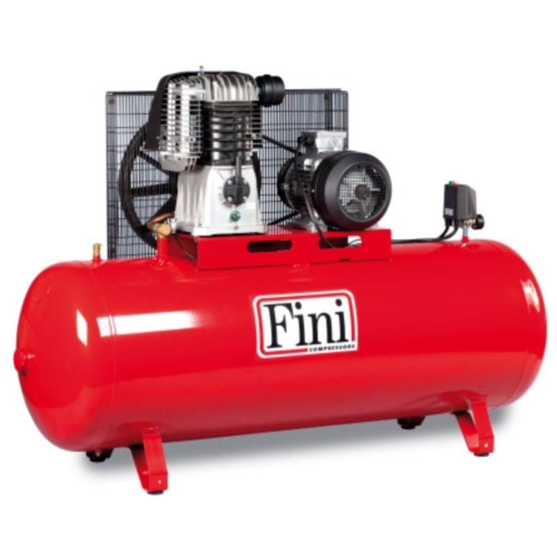 Compressor Trifásico com 5,5 Cavalos e depósito de 270 Litros FINI BK 114-270F-5,5T