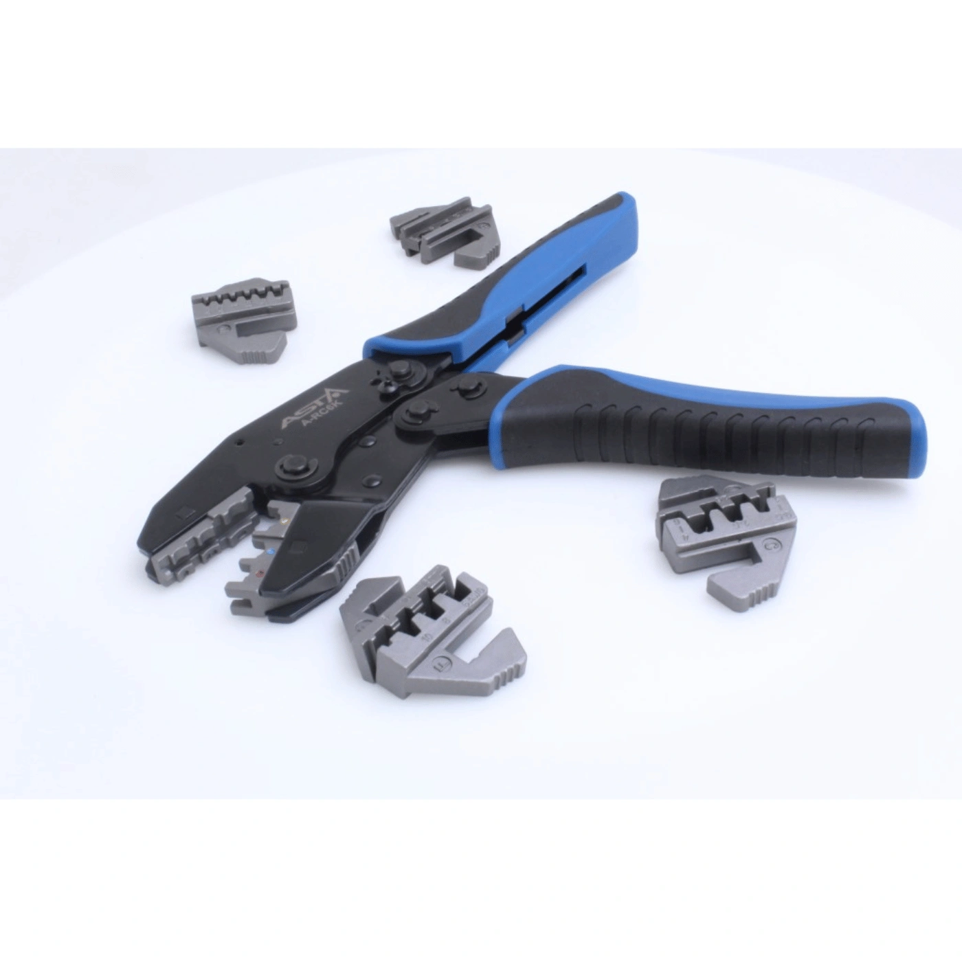 Alicate de Cravar Terminais Universal c_ 6 Mordentes - 1