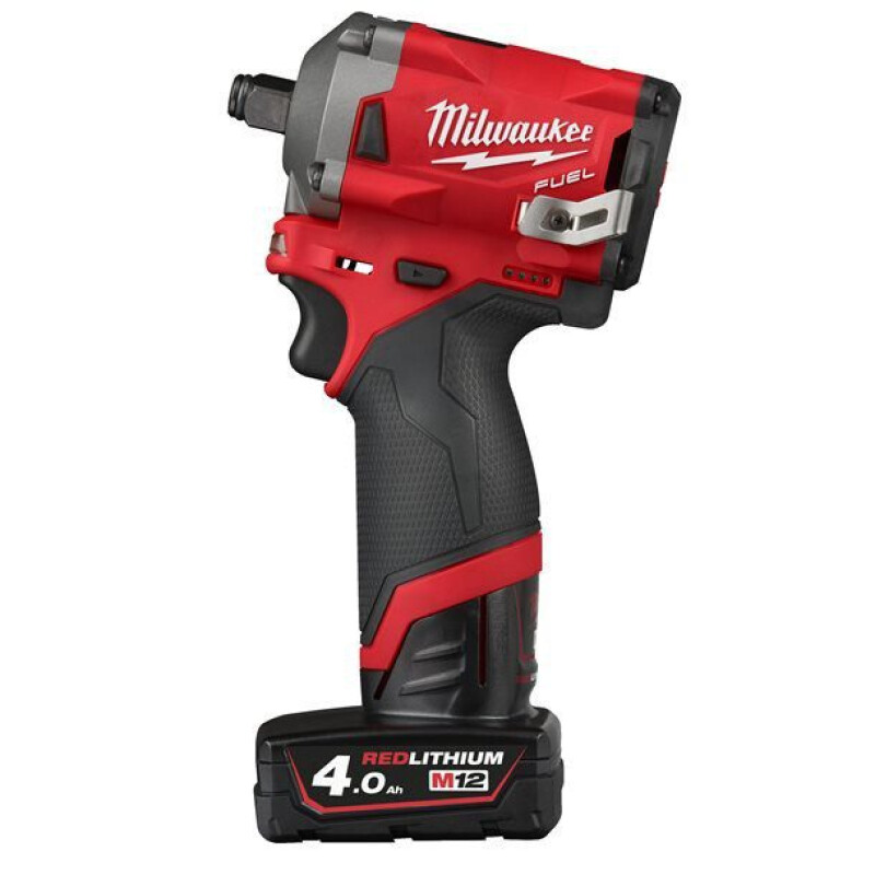 Pistola Impacto 1/2" Milwaukee 339Nm + 2 baterias (2Ah e 4Ah) + carregador + mala