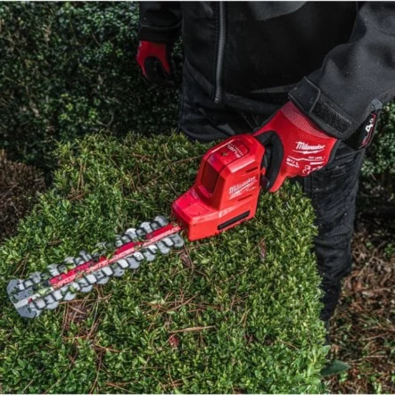 Kit_Podadora_de_Sebes_M12_FUEL™_20cm_+_Tesoura_Corta_Ramos_M12™_MILWAUKEE®_(2)[1]
