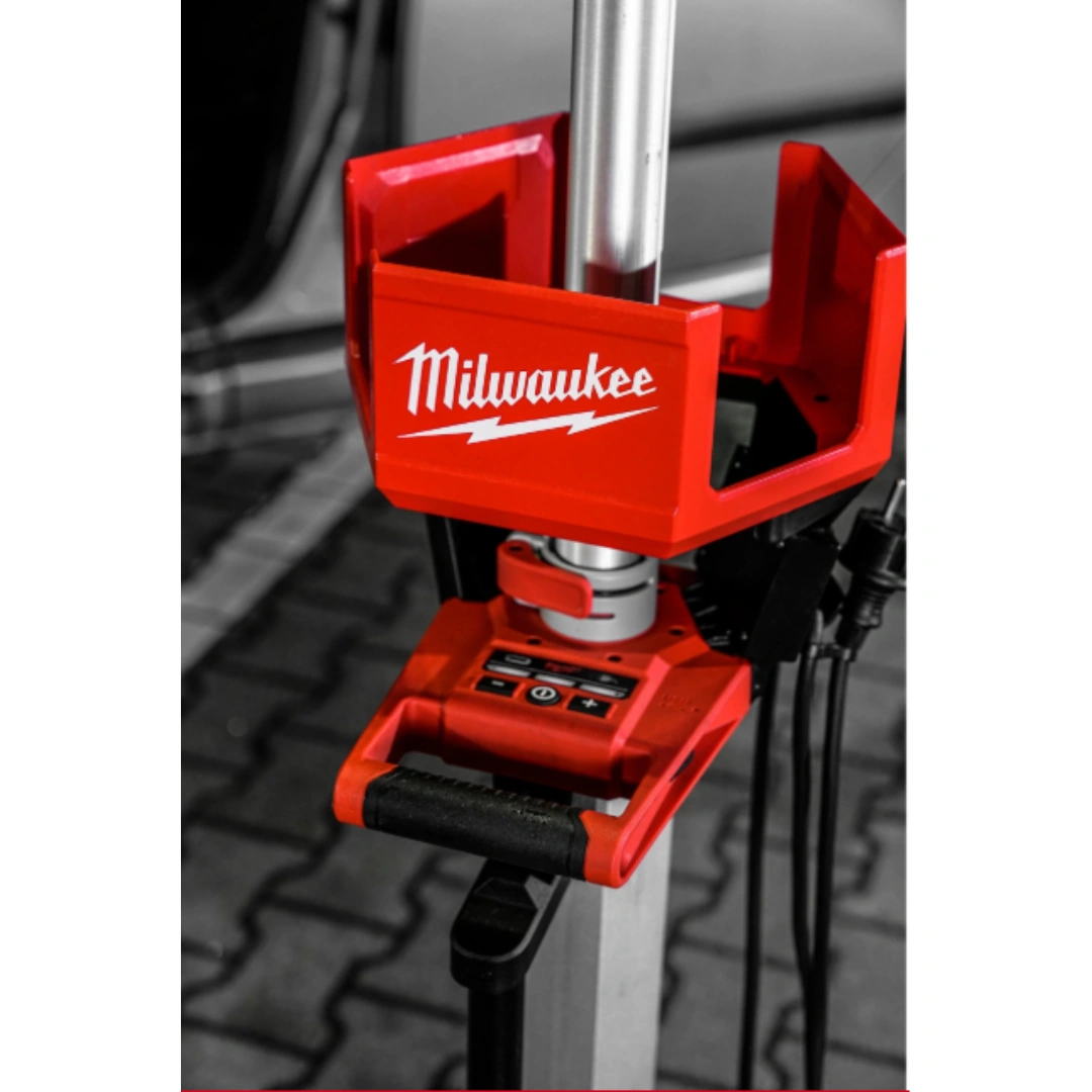 Foco de Pé Híbrido LED M18™ TRUEVIEW™ - MILWAUKEE 11