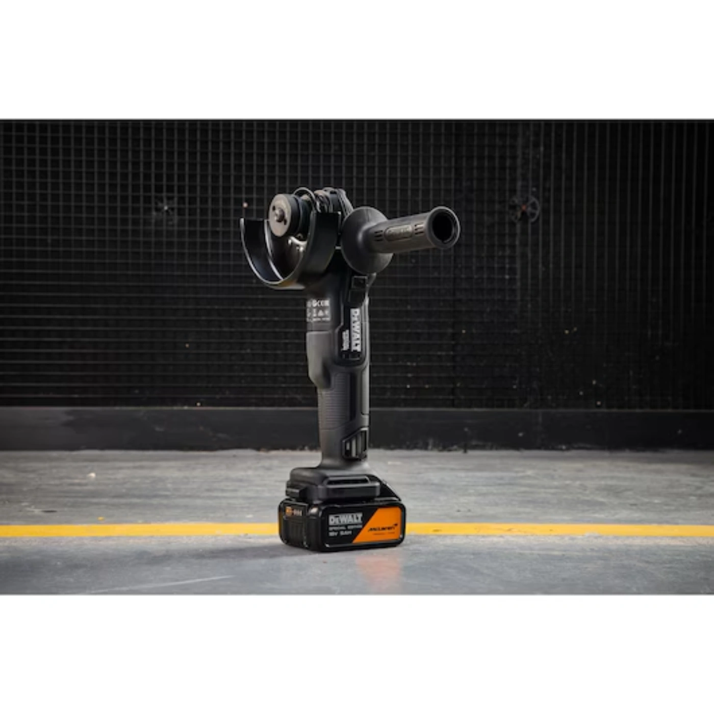 Rebarbadora Acabamentos McLaren XR 18V 125mm - DEWALT 11