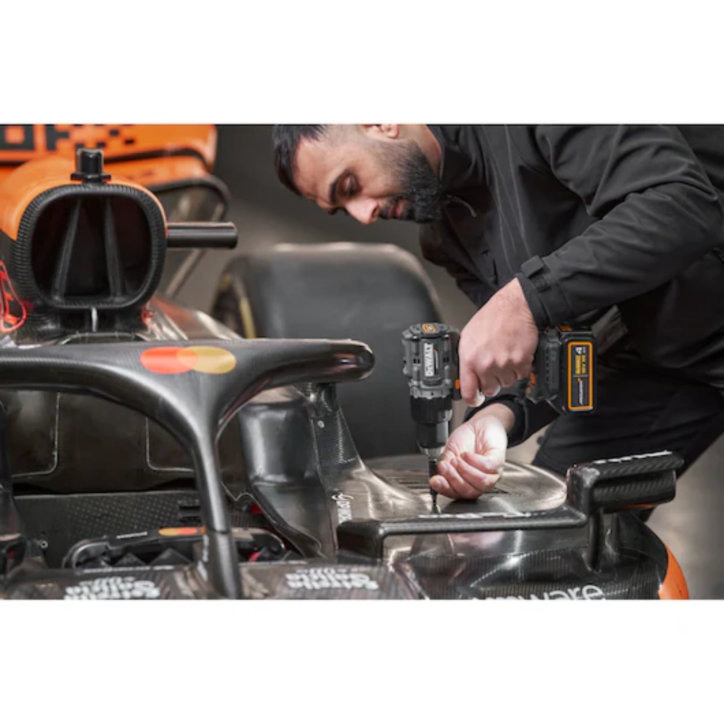 Berbequim Aparafusador McLaren 18V com 2 baterias e mala TSTAK - 10