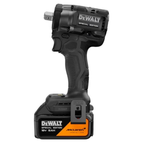 Chave Impacto McLaren sem escovas XR 18V 1_2_ 406Nm com pin de detenção com 2 baterias Li-Ion 5Ah e mala TSTAK