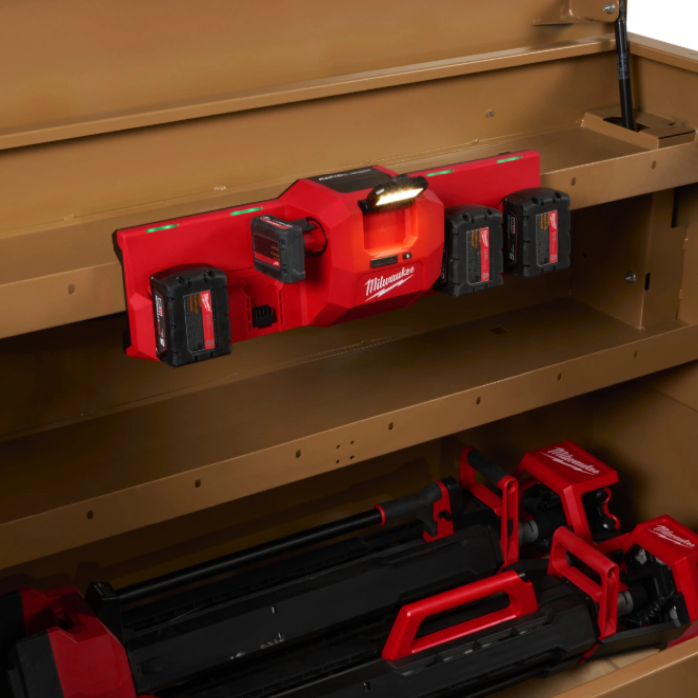 Carregador Rápido Multivoltagem M12™-M18™ Gangbox - Milwaukee 11