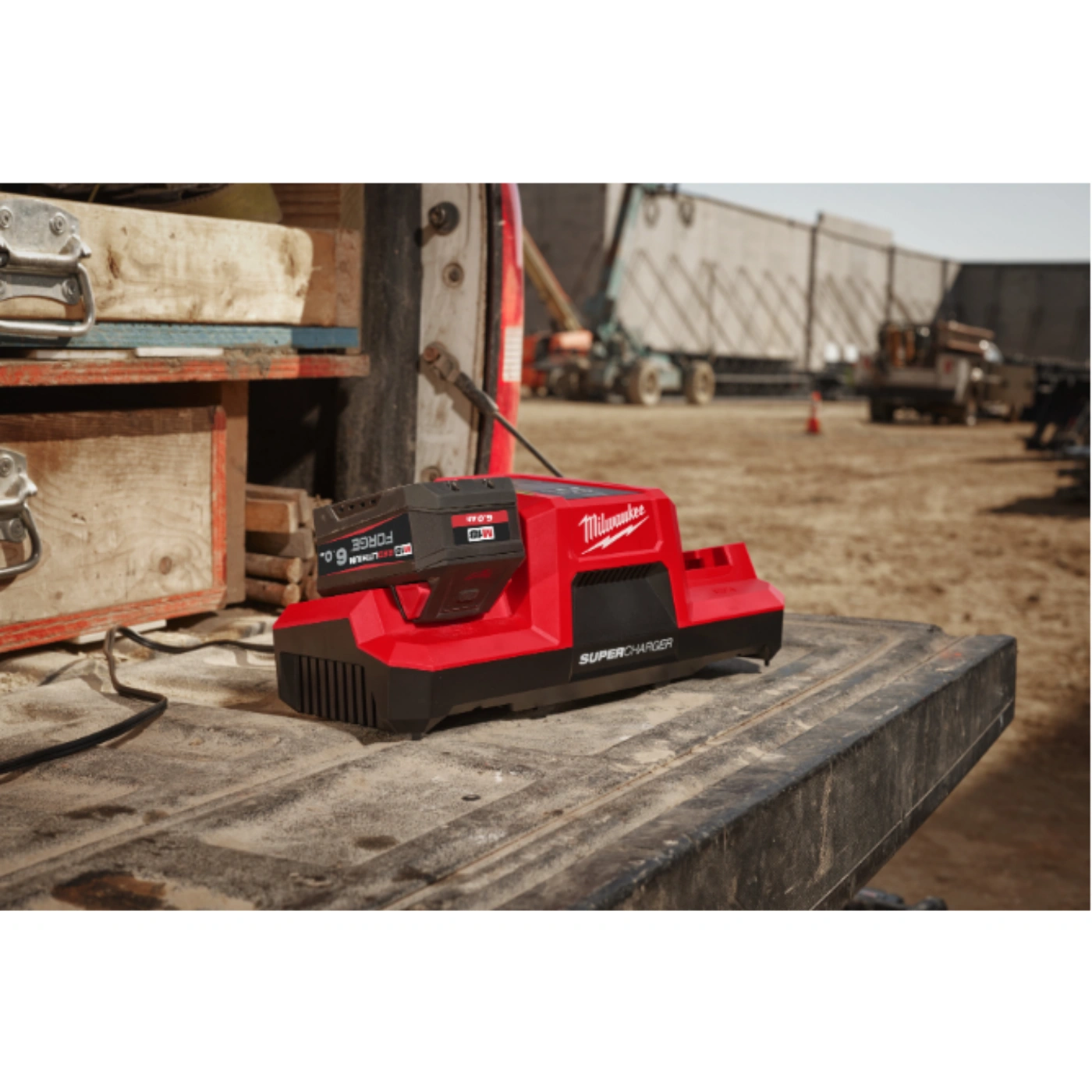 Super carregador duplo M18™ - MILWAUKEE 12