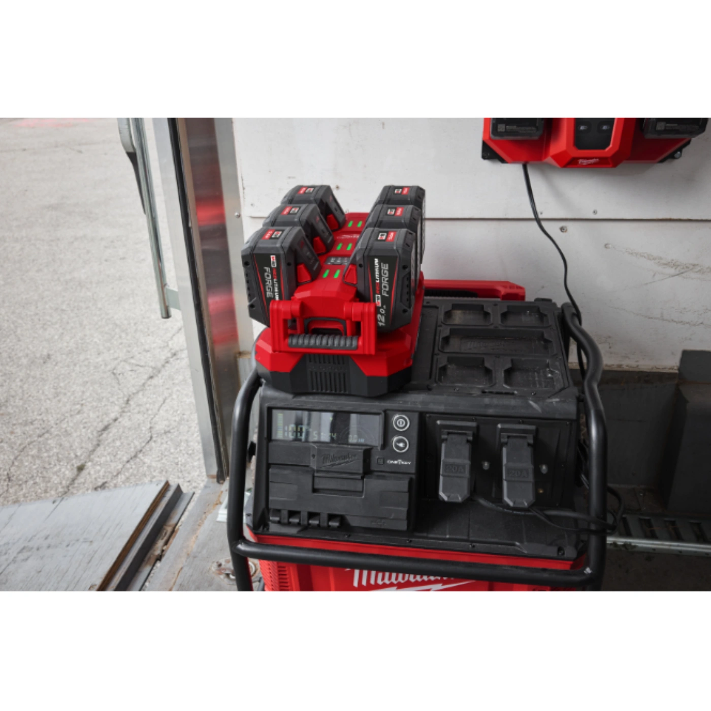 Carregador rápido de 6 portos M18™ PACKOUT™ - MILWAUKEE 5